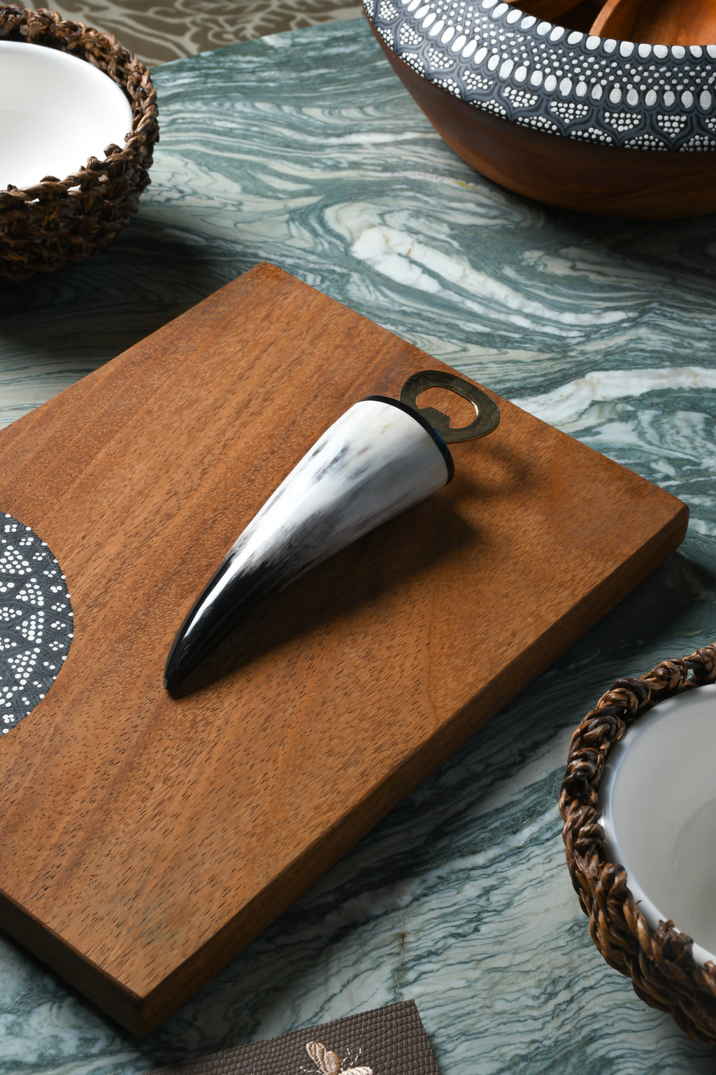 Abrebotellas de Hueso